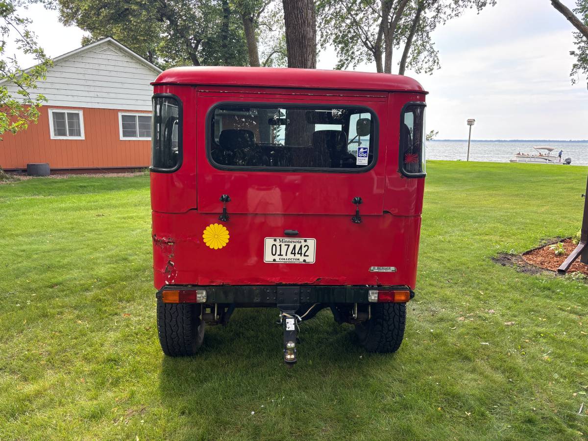 Toyota-fj40-landcruiser-1978-red-16