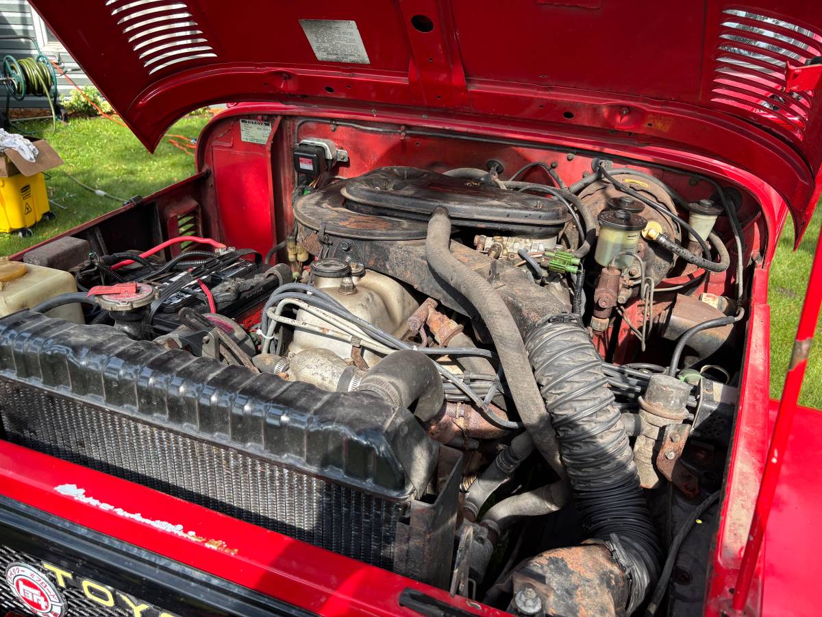 Toyota-fj40-landcruiser-1978-red-2