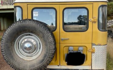 Toyota-land-cruiser-1976-2