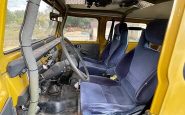 Toyota-land-cruiser-1976-3