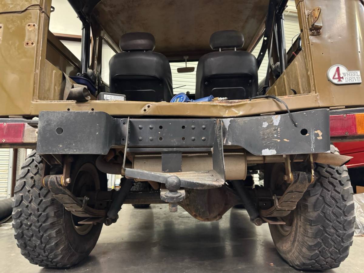 Toyota-land-cruiser-1977-brown-4