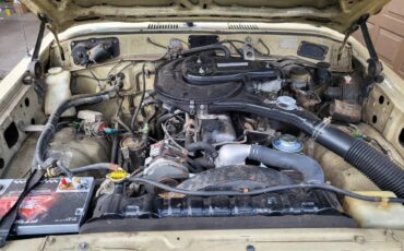Toyota-land-cruiser-1983-15