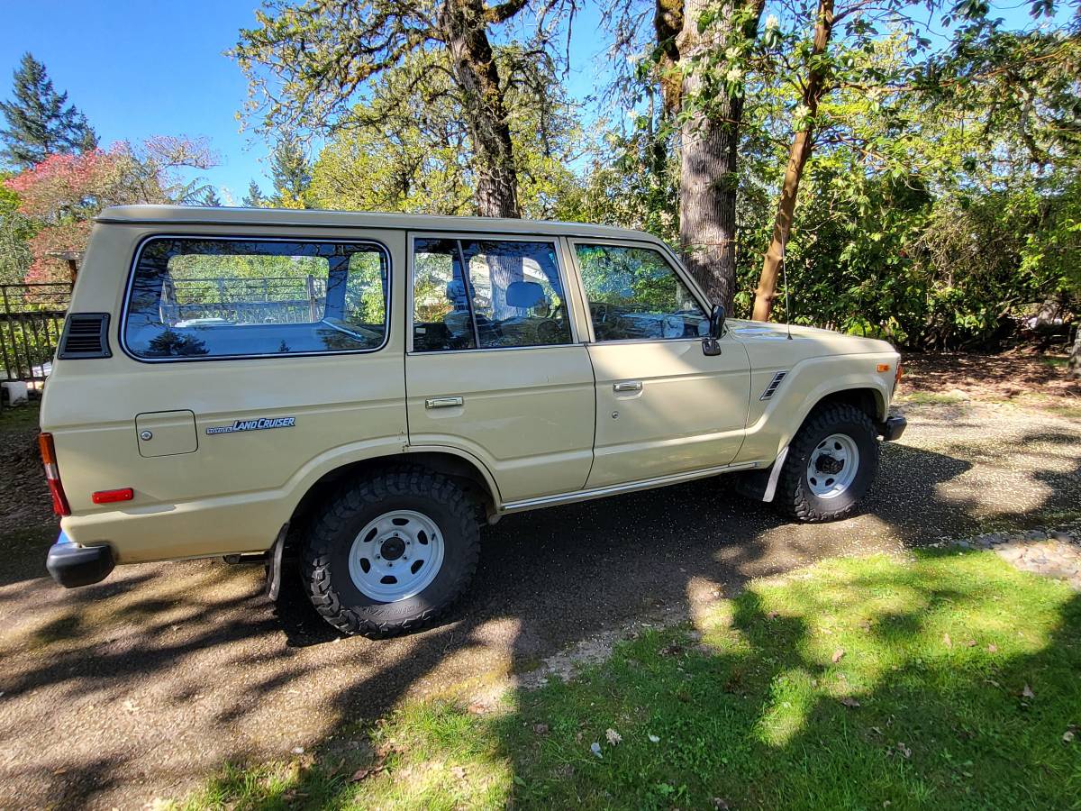 Toyota-land-cruiser-1983-4