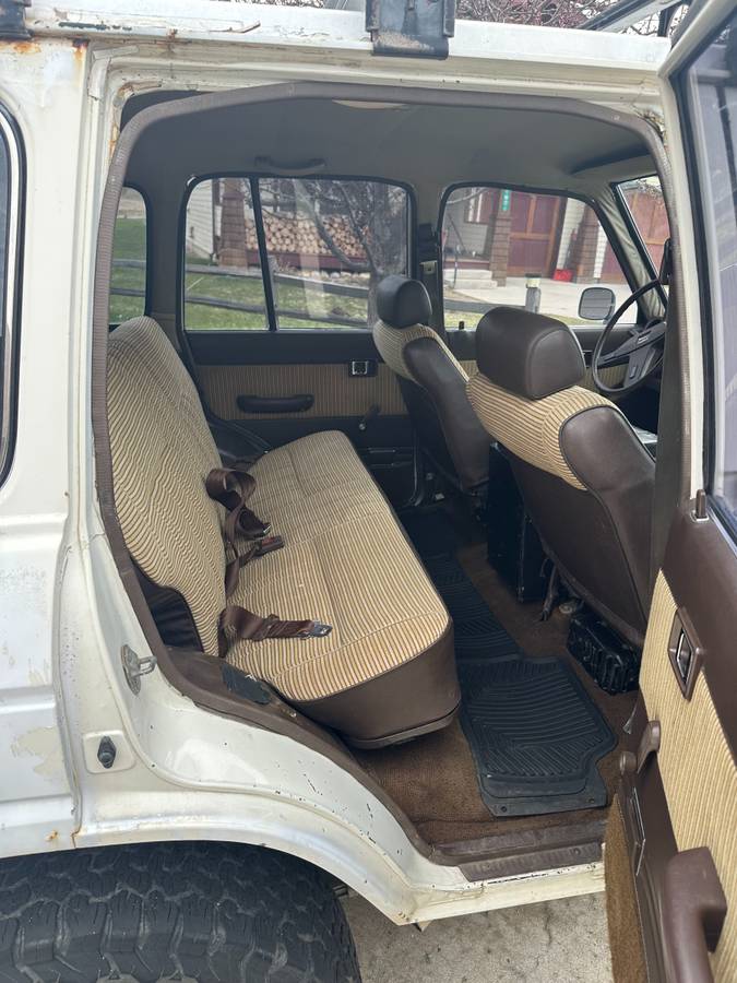 Toyota-land-cruiser-1983-white-14