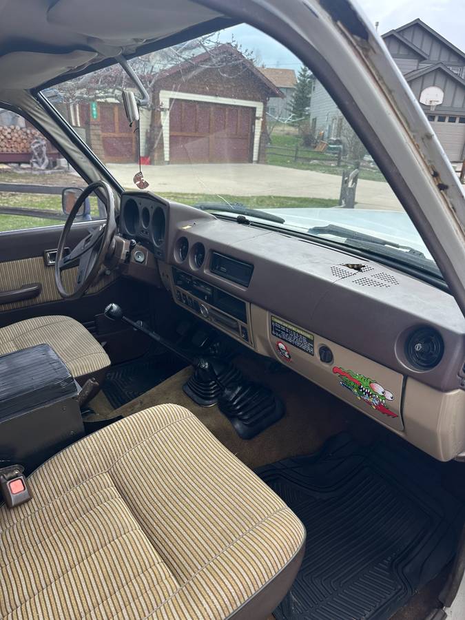 Toyota-land-cruiser-1983-white-17