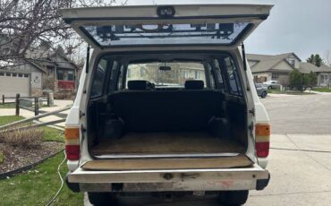 Toyota-land-cruiser-1983-white-4