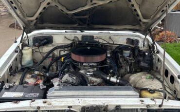 Toyota-land-cruiser-1983-white-5