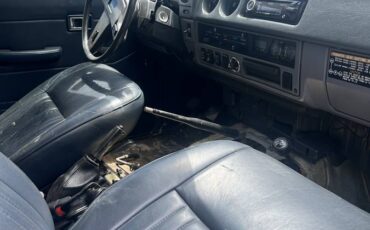 Toyota-land-cruiser-1985-6