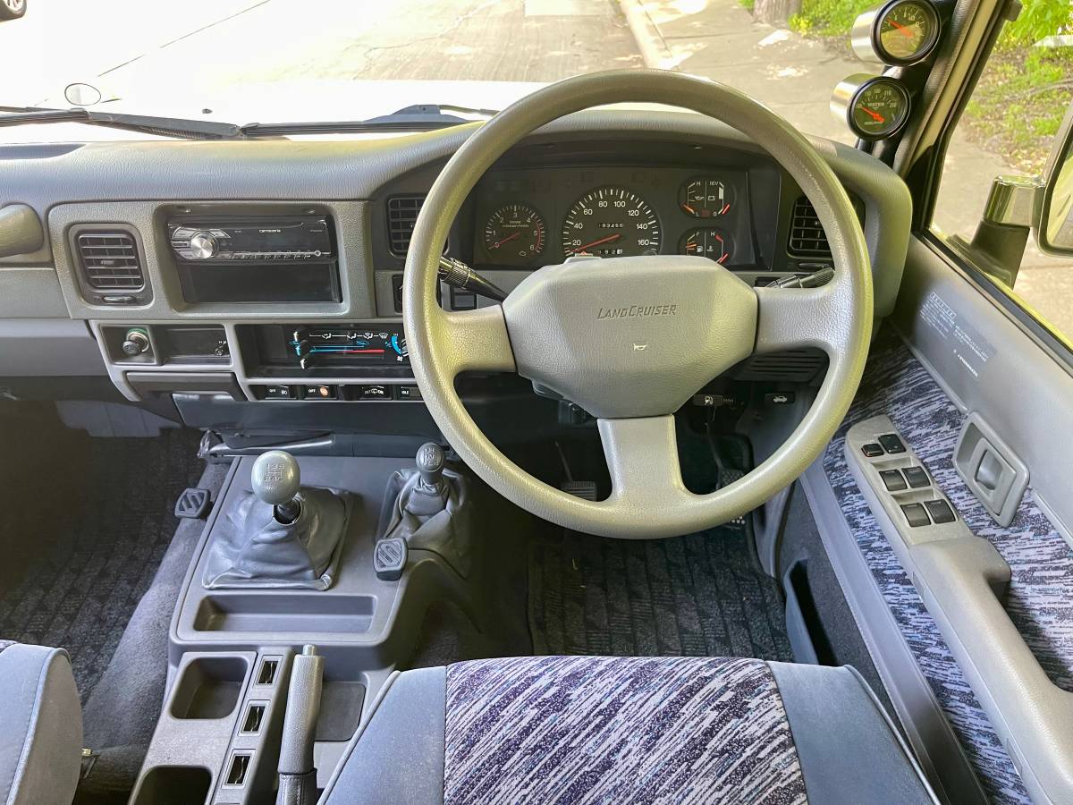 Toyota-land-cruiser-diesel-1995-14