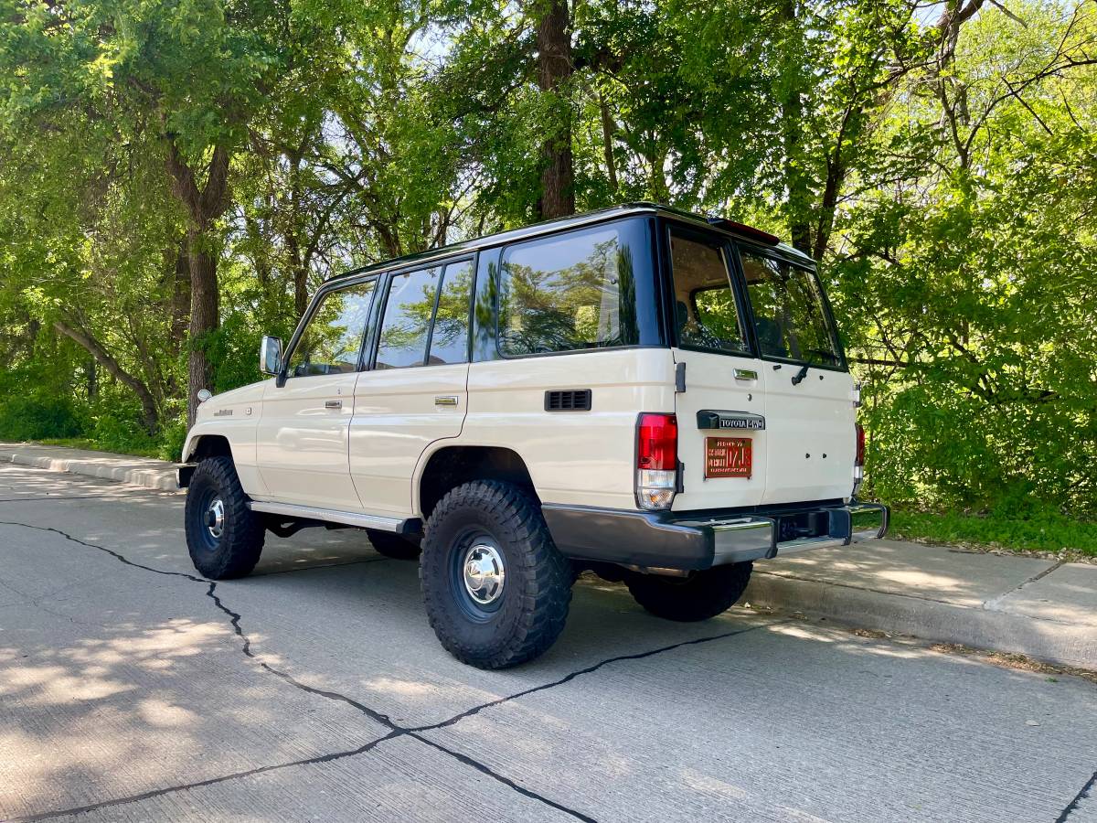 Toyota-land-cruiser-diesel-1995