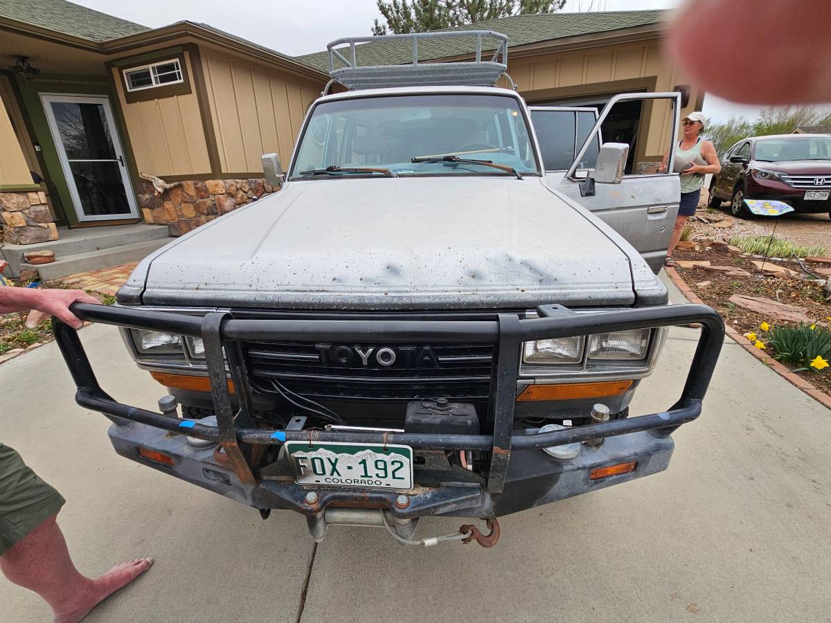 Toyota-land-cruiser-fj-62-1988-blue-1