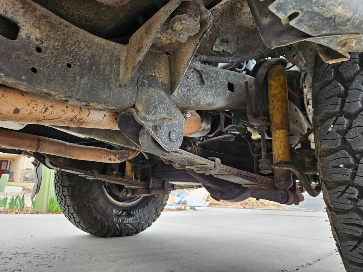 Toyota-land-cruiser-fj-62-1988-blue-17