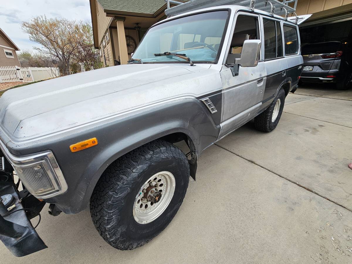 Toyota-land-cruiser-fj-62-1988-blue-2