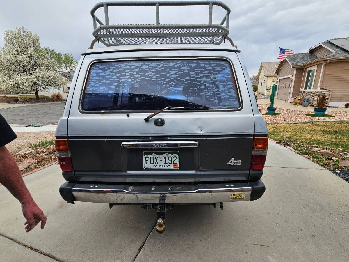 Toyota-land-cruiser-fj-62-1988-blue-3