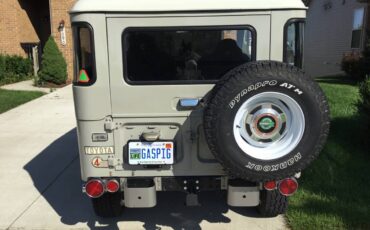 Toyota-land-cruiser-fj40-1971-custom-21