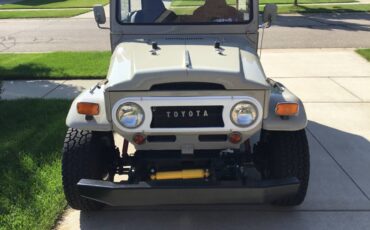 Toyota-land-cruiser-fj40-1971-custom