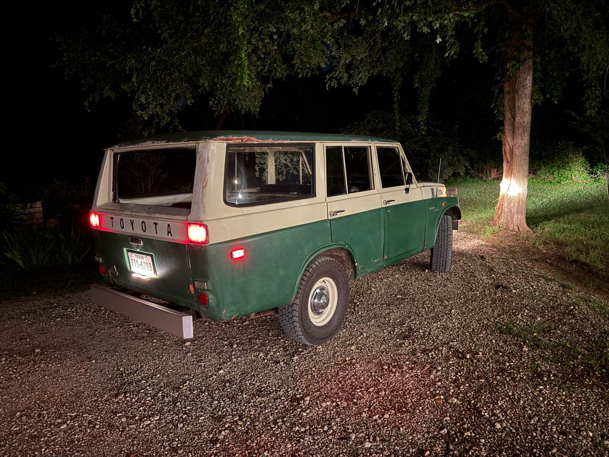 Toyota-landcruiser-1970-green-10