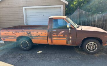 Toyota-pickup-1979-orange