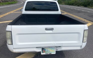 Toyota-pickup-1989-white-4