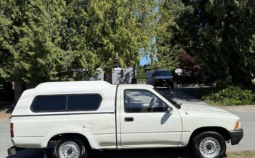 Toyota-pickup-1989-white-6