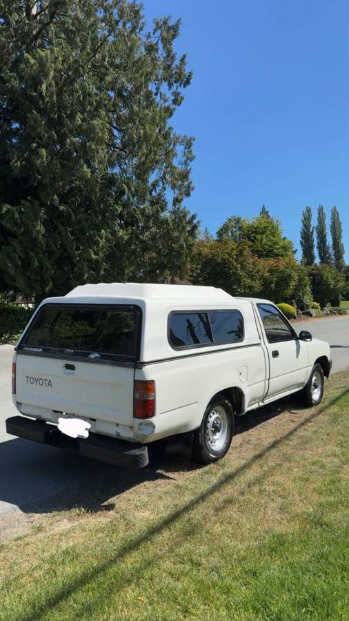 Toyota-pickup-1989-white-7