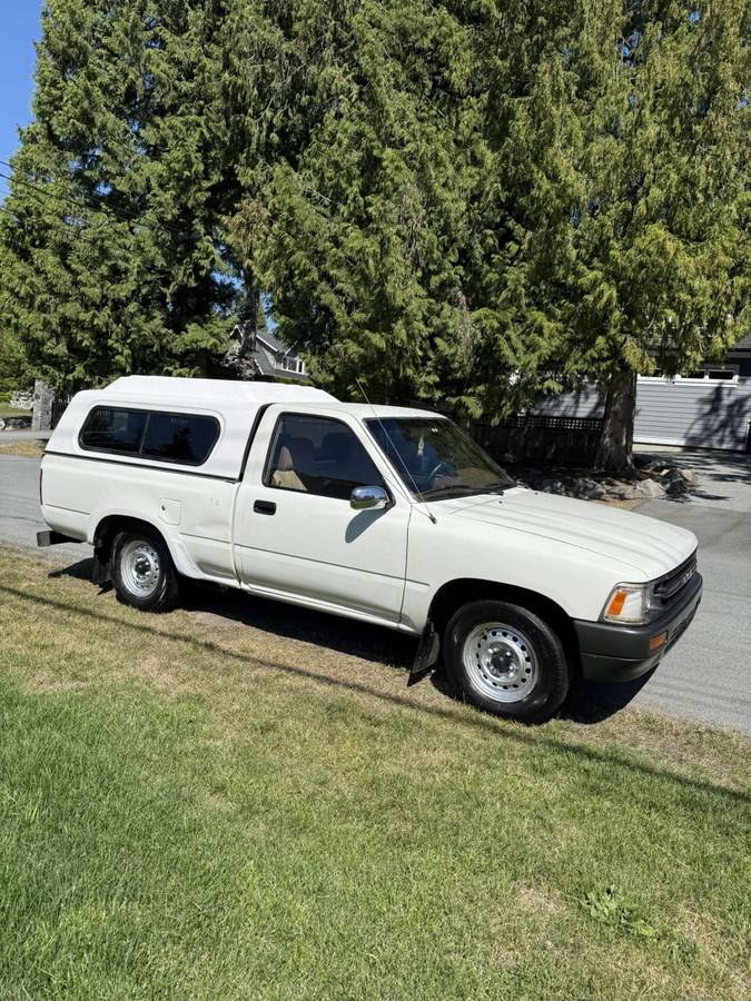 Toyota-pickup-1989-white-8