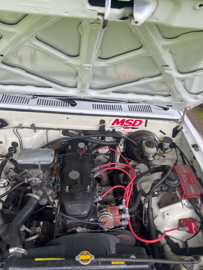 Toyota-pickup-1989-white-8