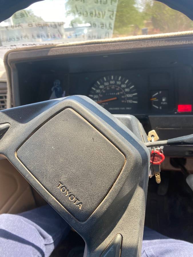 Toyota-pickup-4x4-1986-3