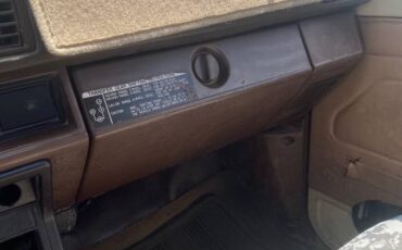 Toyota-pickup-4x4-1986-5