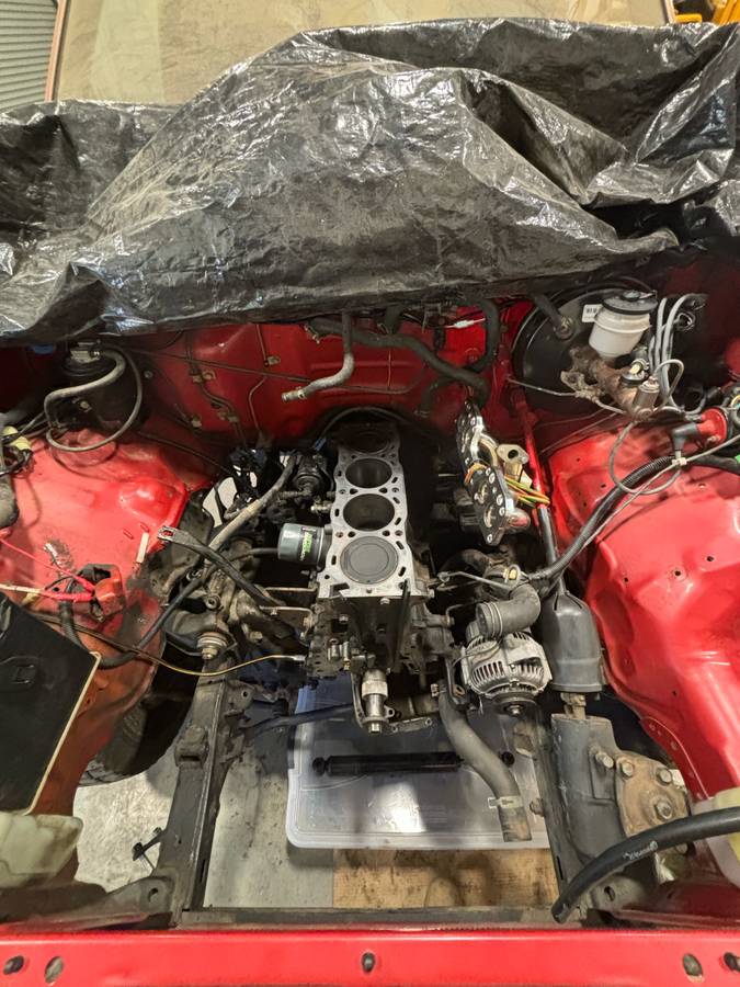 Toyota-pickup-4x4-1988-red-3