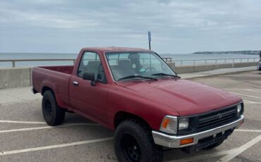 Toyota-pickup-truck-1995-red