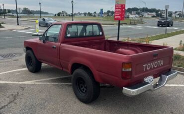 Toyota-pickup-truck-1995-red-4