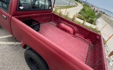 Toyota-pickup-truck-1995-red-8