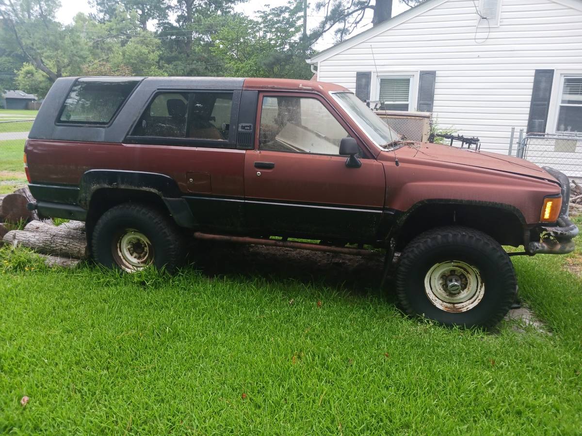 Toyota-runner-1984-2