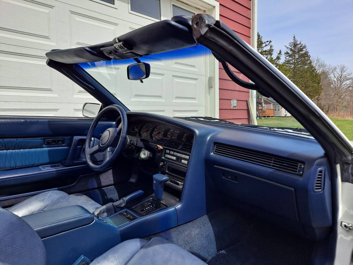 Toyota-supra-1987-white-2