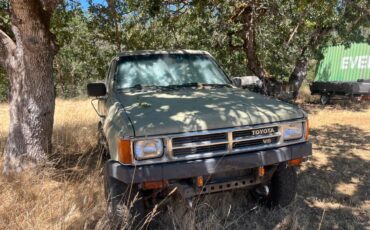 Toyota-tacoma-1988-1