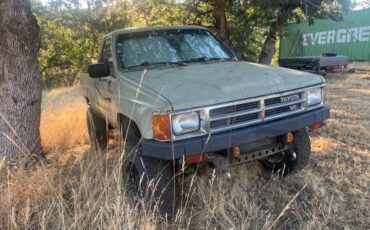 Toyota-tacoma-1988-3