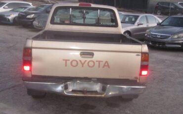 Toyota-tacoma-1995-brown-3