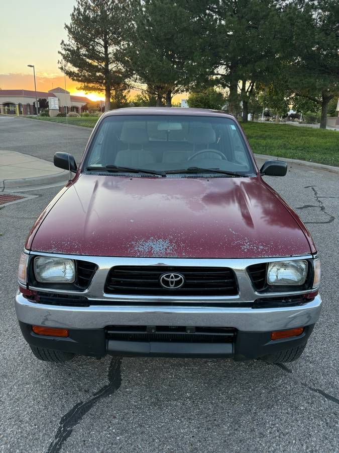 Toyota-tacoma-1995-red-2