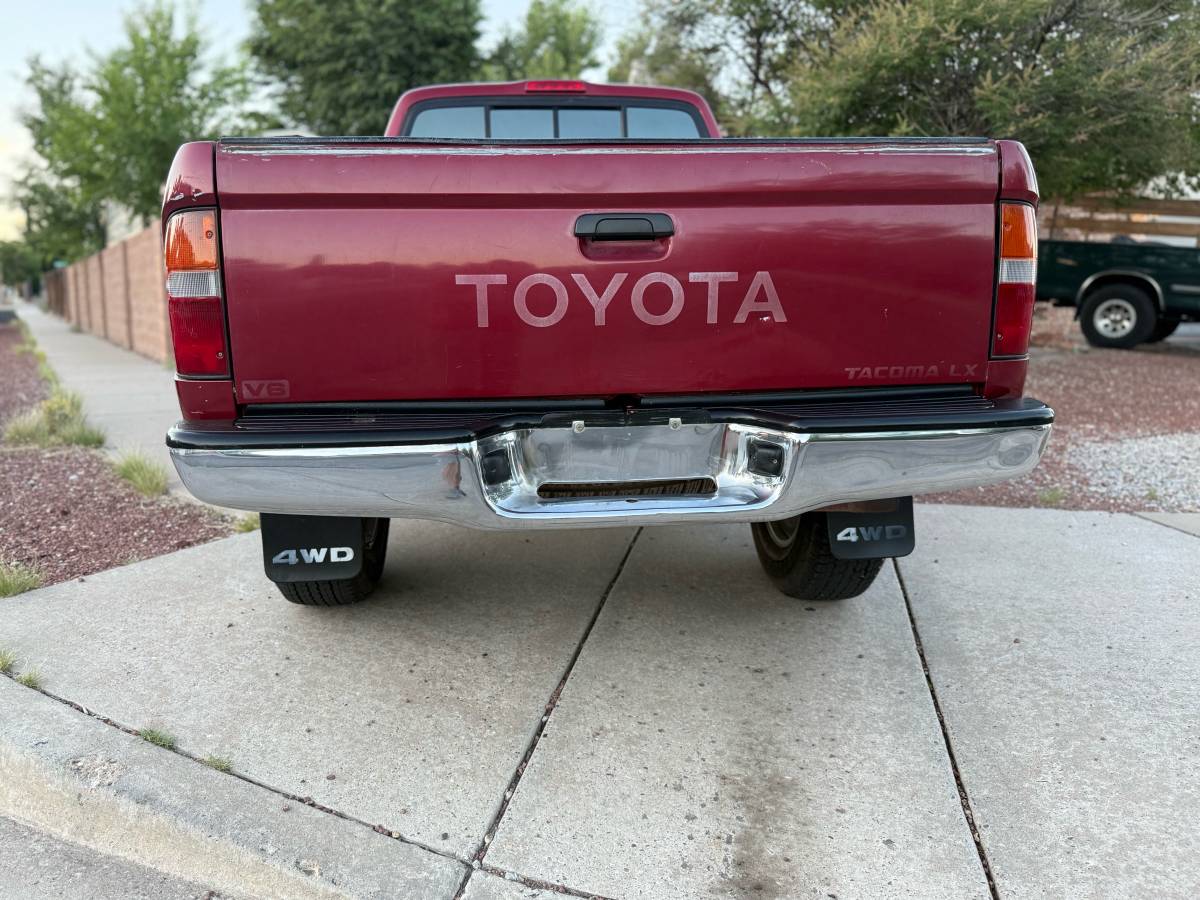 Toyota-tacoma-1995-red-3