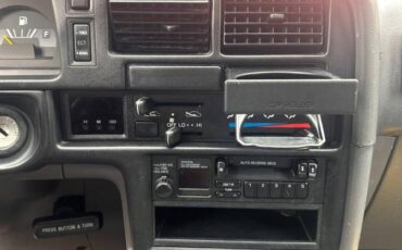 Toyota-truck-regular-cab-1992-red-11