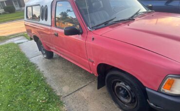 Toyota-truck-regular-cab-1992-red-3