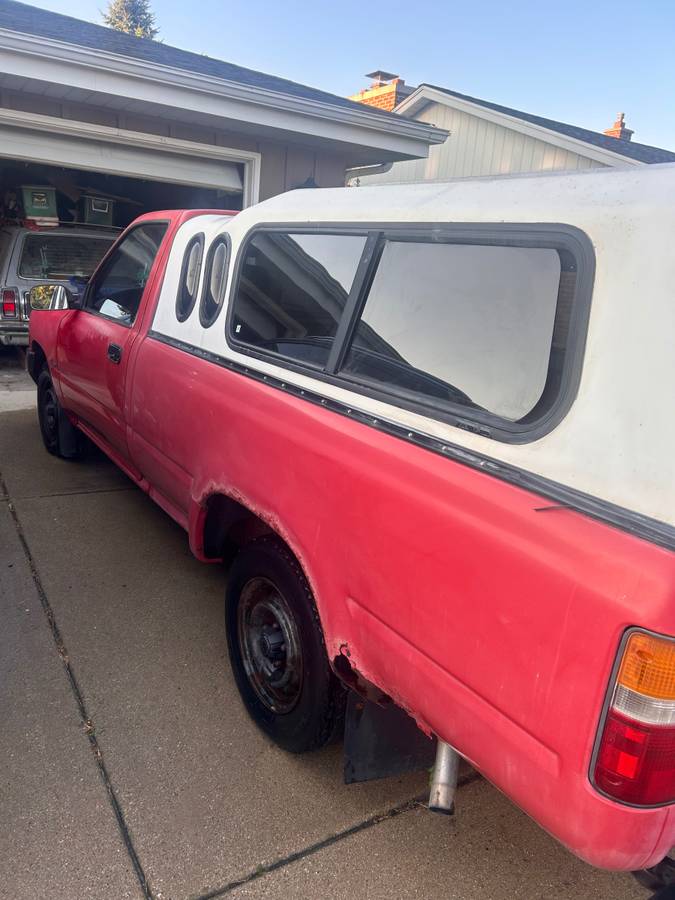 Toyota-truck-regular-cab-1992-red-6