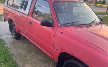 Toyota-truck-regular-cab-1992-red-8