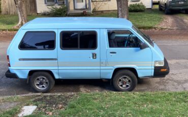 Toyota-van-1987-blue-5