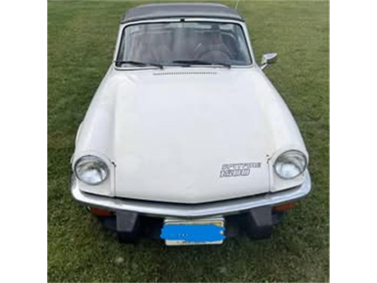 Triumph-1500-1977-white-tan-1