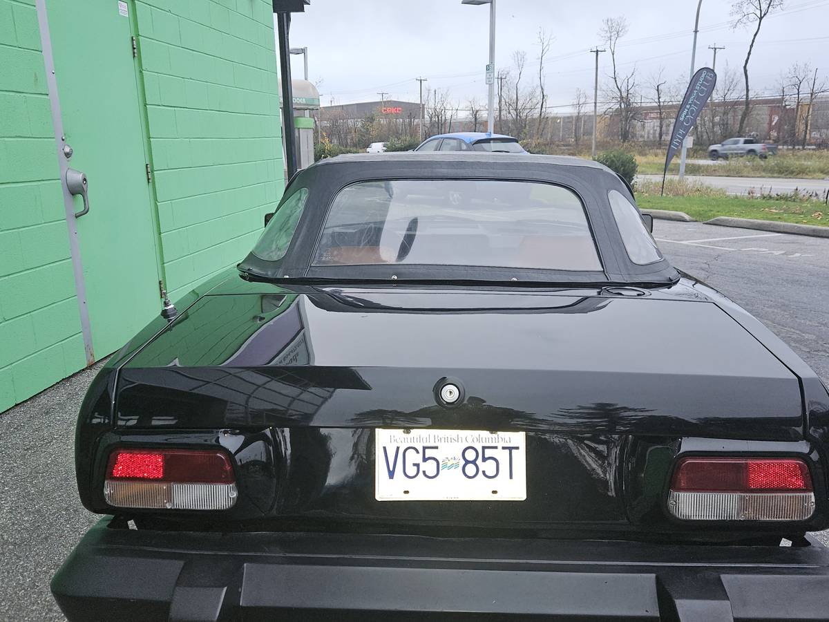 Triumph-1982-black-2