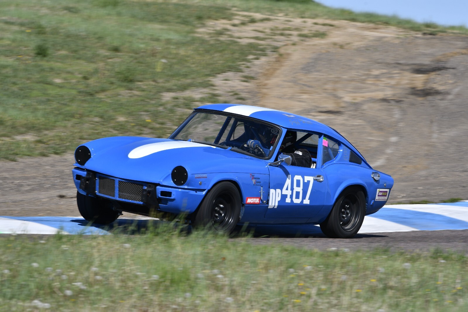 Triumph-GT6-1971-11