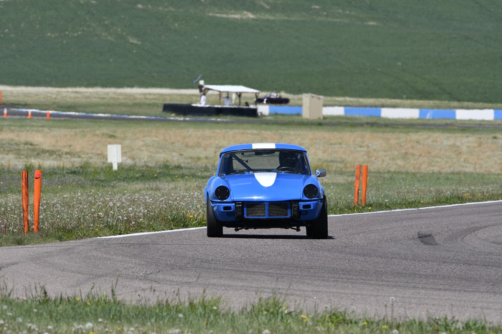 Triumph-GT6-1971-13