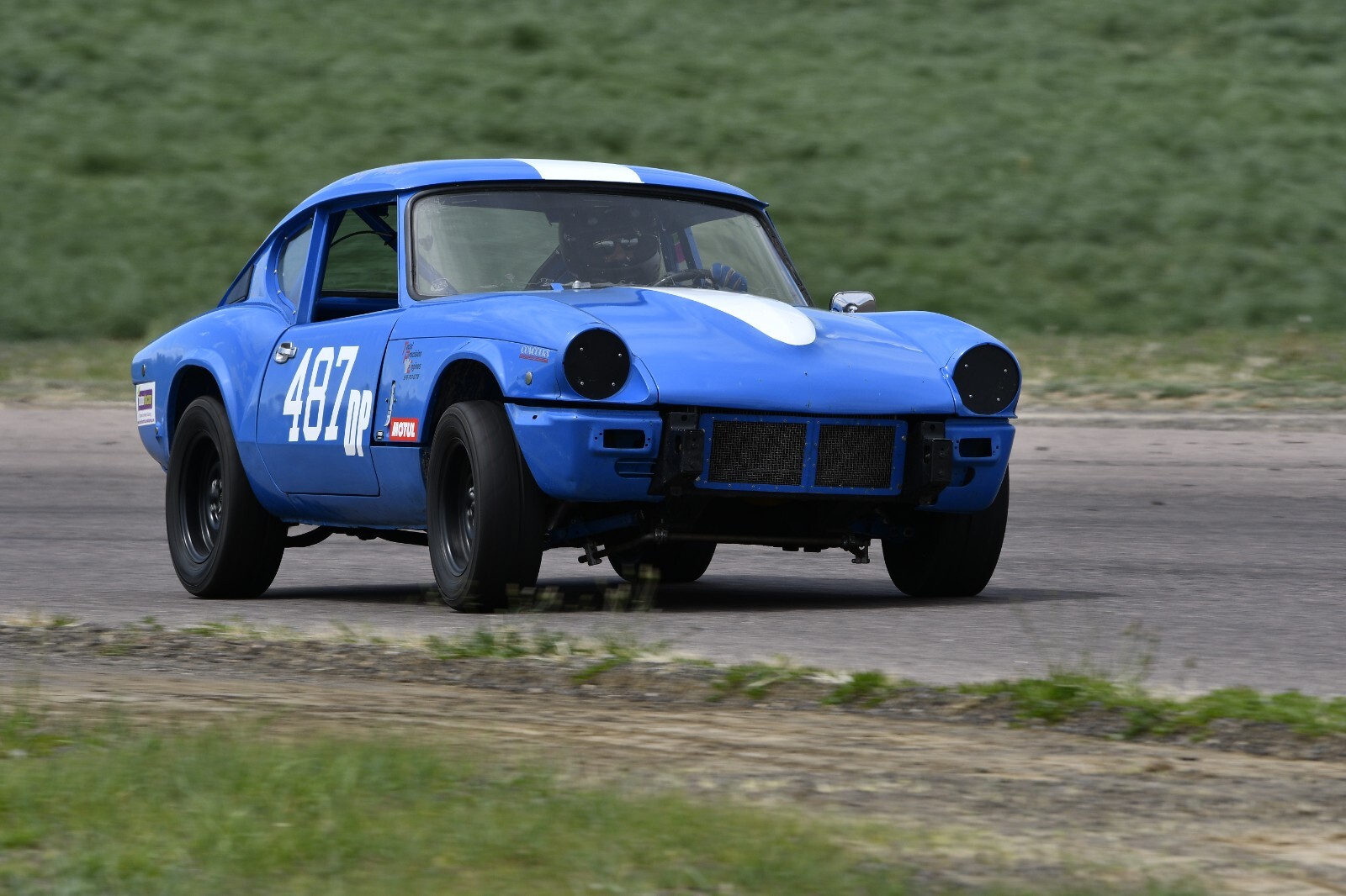 Triumph-GT6-1971-22